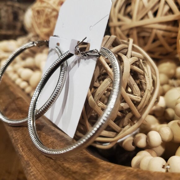 Big Silver Hoop Earrings 0034 - Picture 4 of 5